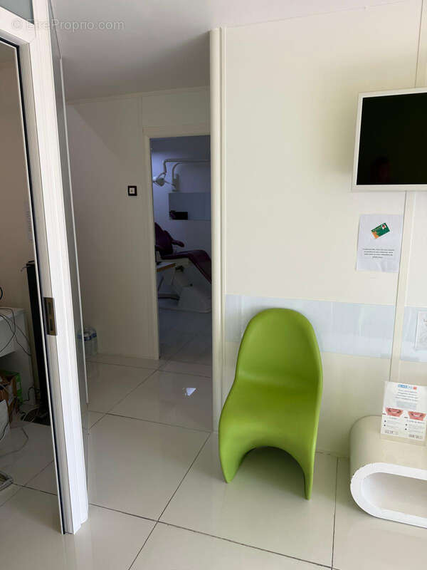 Commerce à LE PONTET