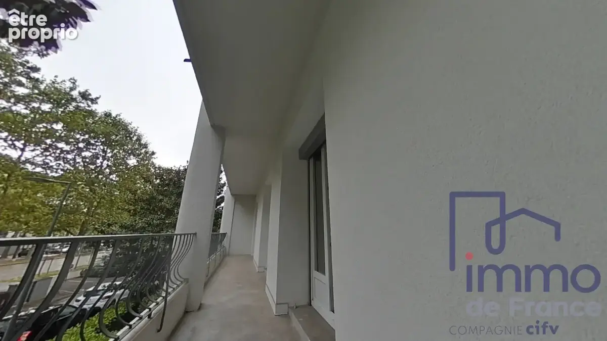 Appartement 95 m² à Saint-Etienne  - photo 6