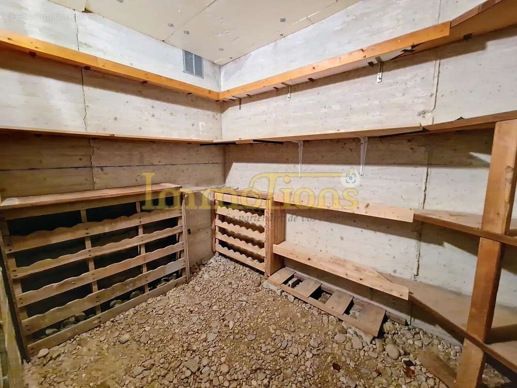 Maison à SAINT-PIERRE-DE-CHERENNES