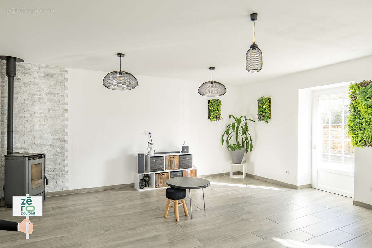 Maison à SAINT-CYR-EN-TALMONDAIS