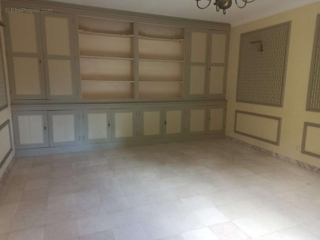 Maison 190 m² à Saint-Affrique-Les-Montagnes  - photo 5