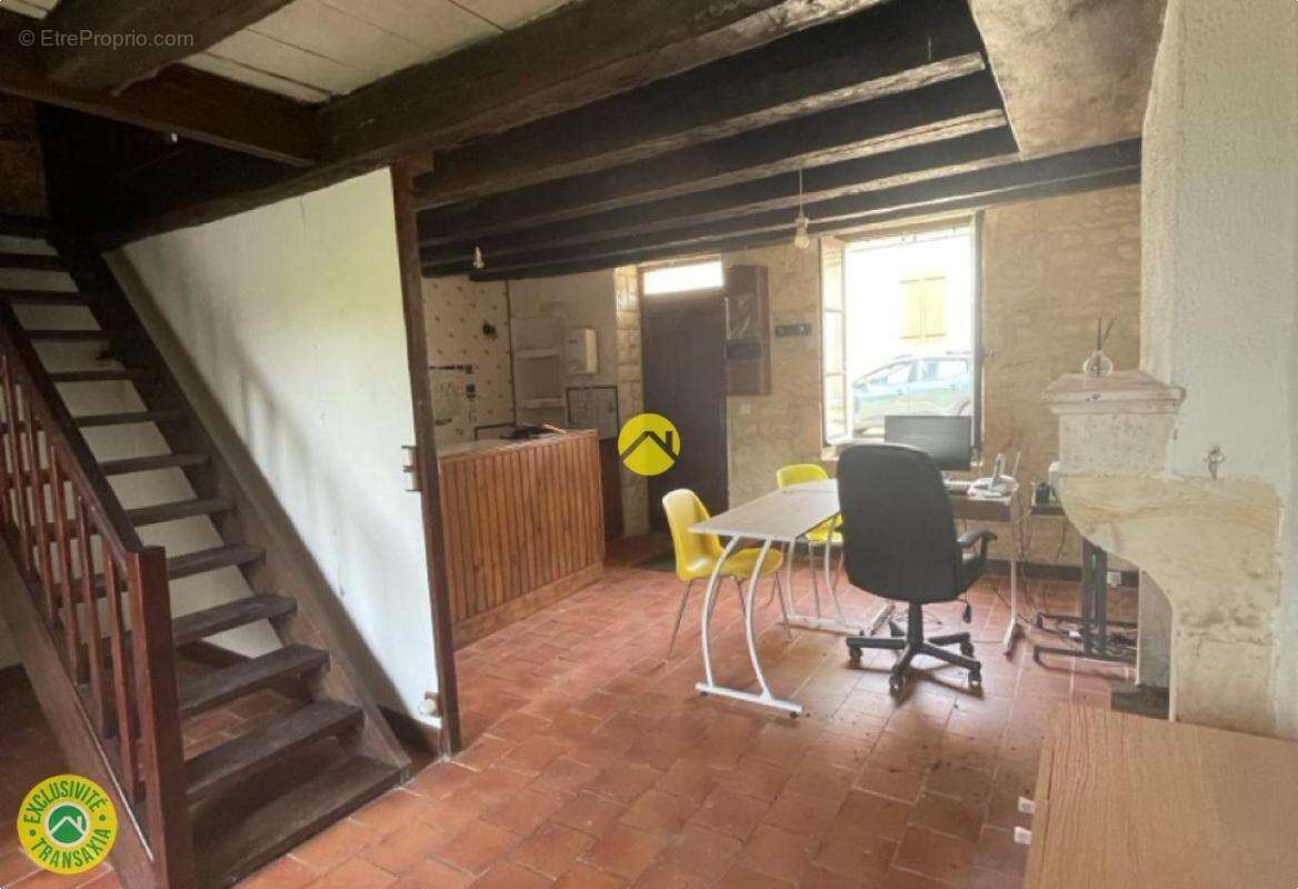 Maison à CHATEAUNEUF-SUR-CHER