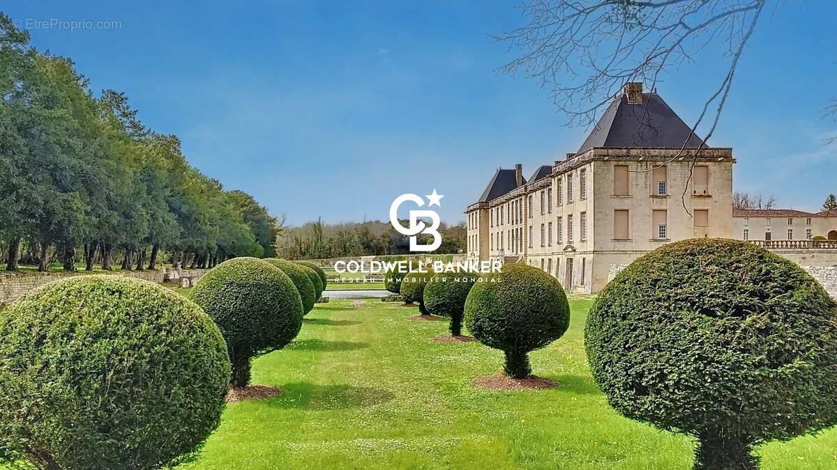 Appartement à LE DOUHET