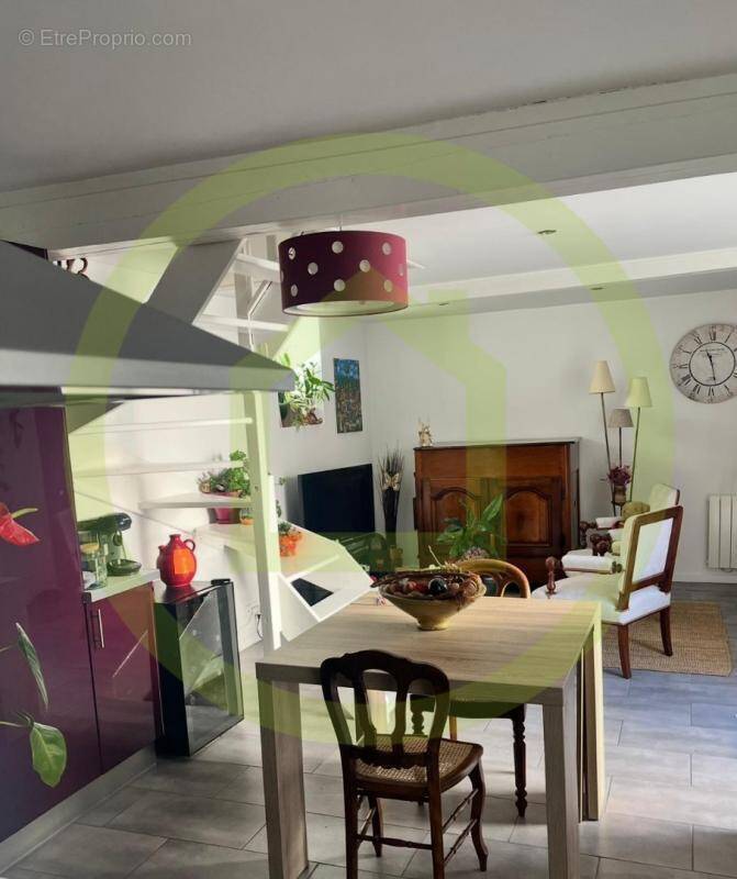 Maison à SAINT-CHERON