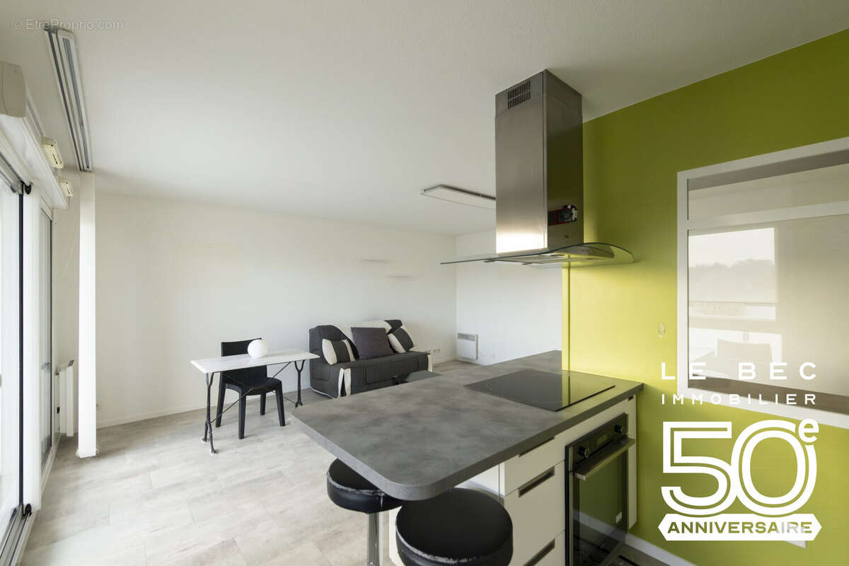 Appartement à SENE
