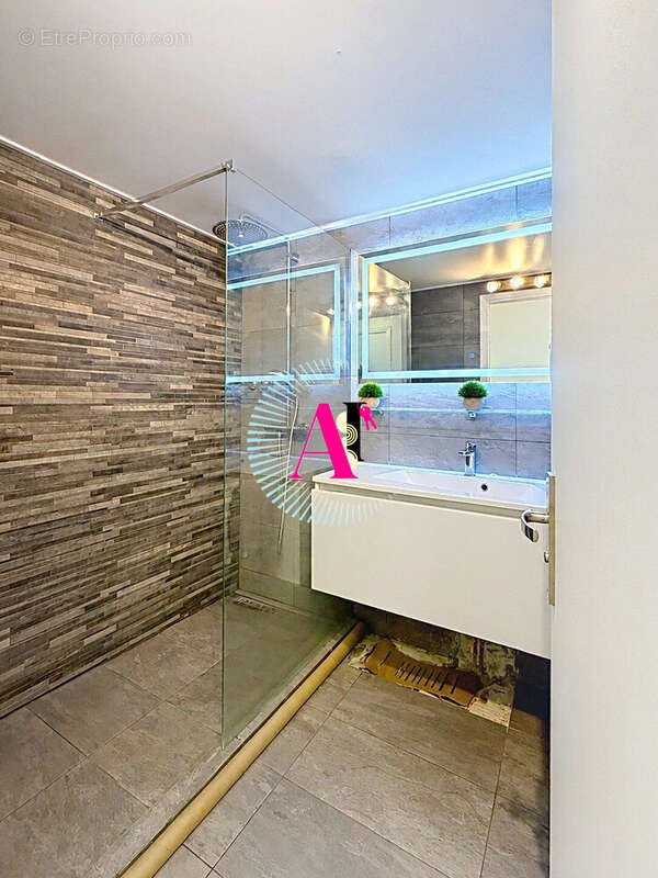Appartement 80 m² à Nice  - photo 4