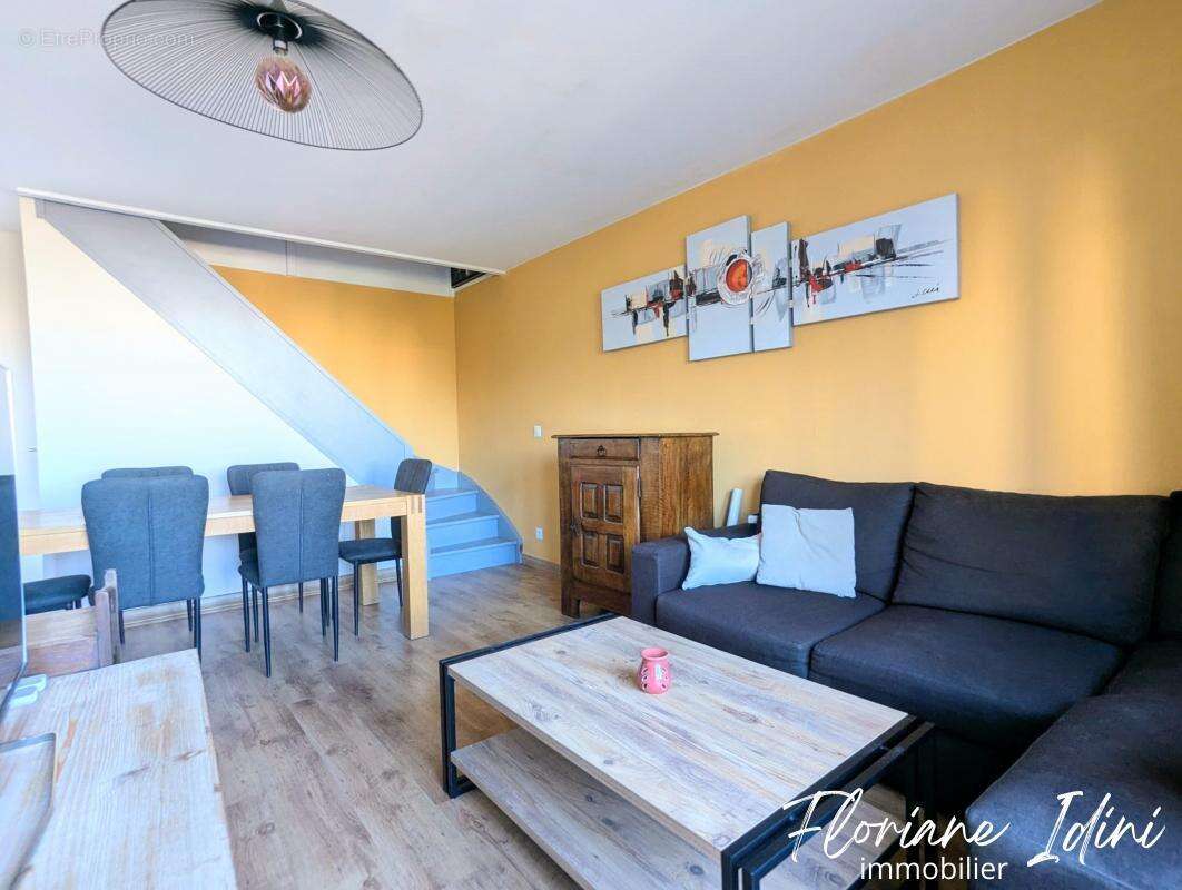 Appartement à MARSEILLE-2E