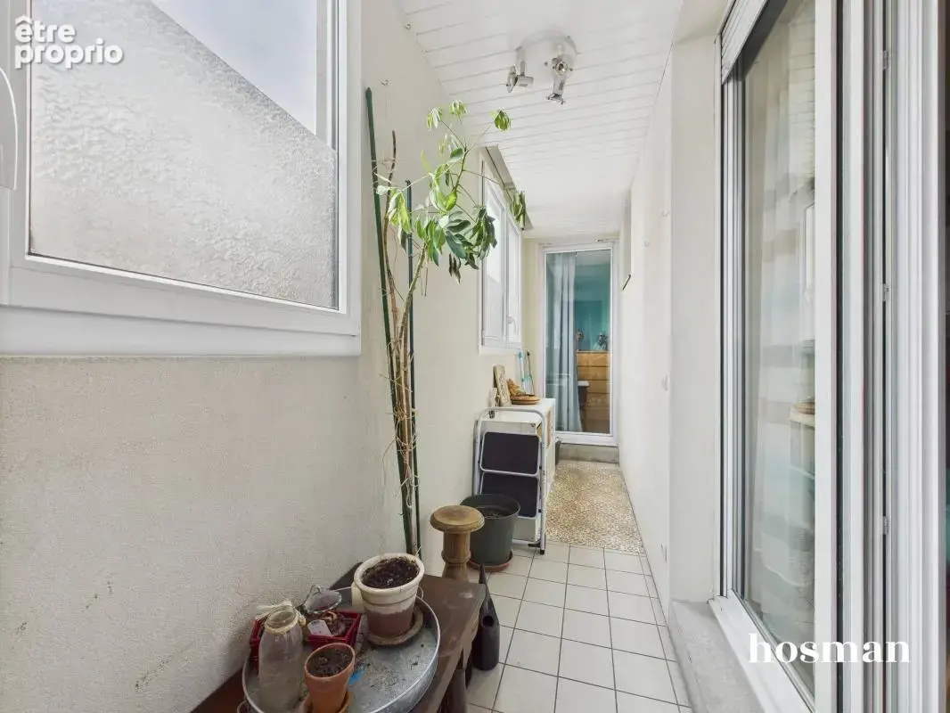 T2 de 52m2 avec loggia - Garage fermé en sus - Quartier Montchat - Villeurbanne - photo 8