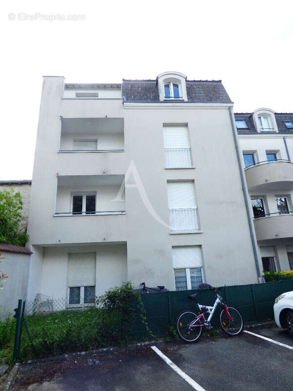 Appartement à FLEURY-LES-AUBRAIS