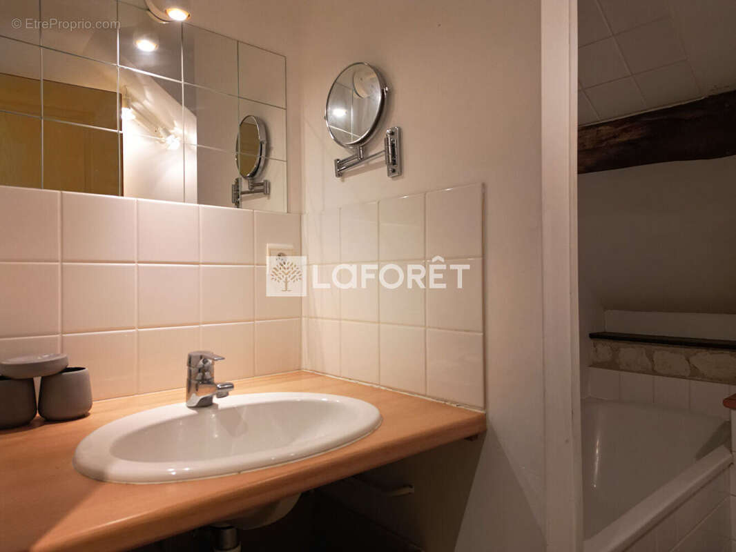 Maison à MARCILLY-SUR-VIENNE