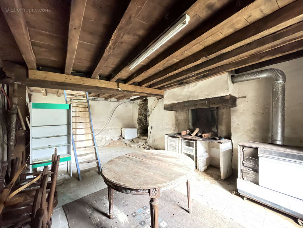 Maison à SAINT-CHRISTOPHE