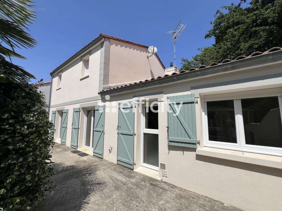 Maison 150 m² à Le Cellier  - photo 5