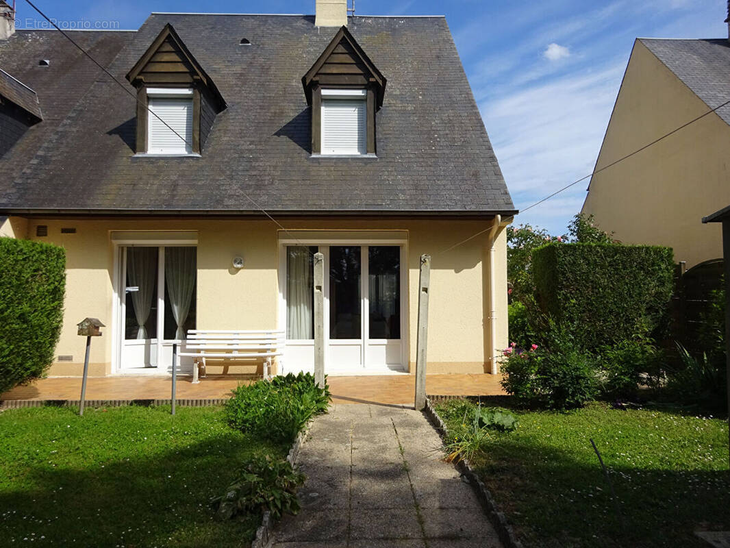 Maison à LA FERTE-BERNARD