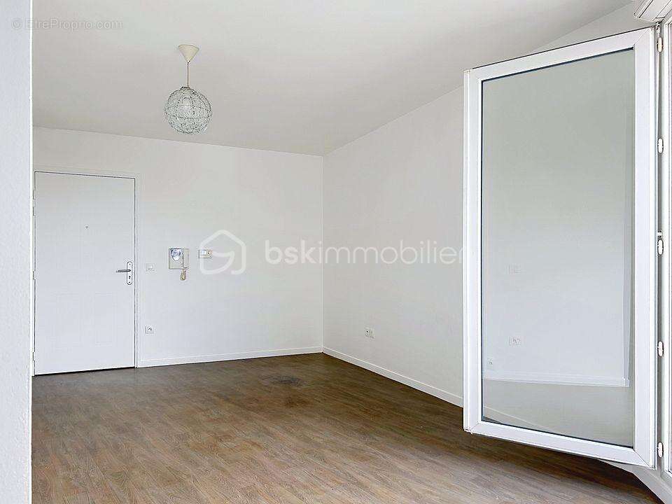 Appartement à CORBEIL-ESSONNES