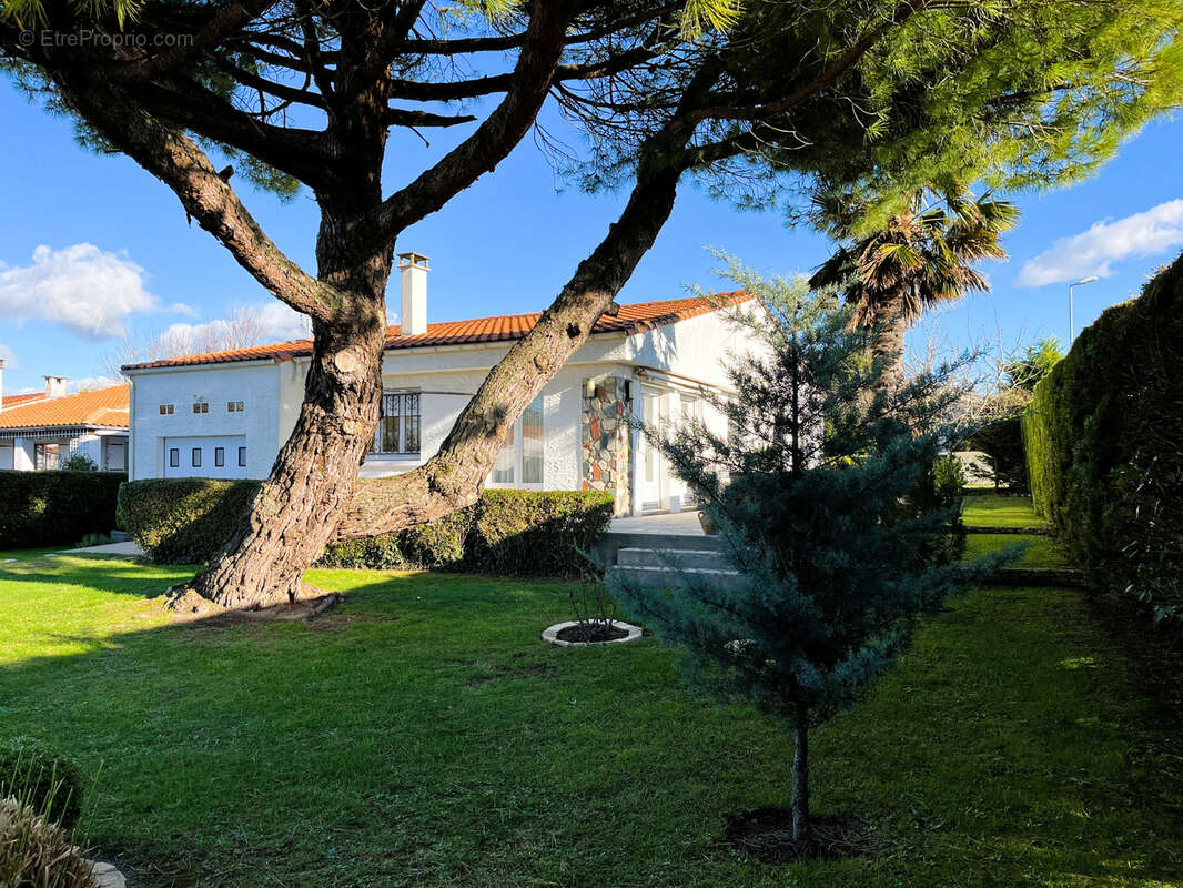 Maison à BARZAN