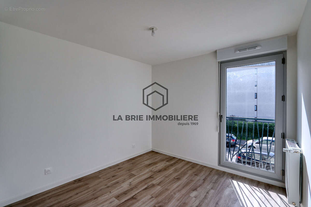 Appartement à CHENNEVIERES-SUR-MARNE