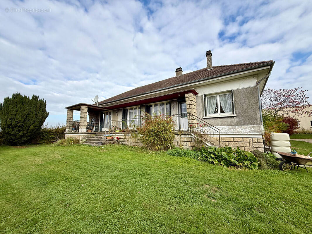 Maison à SAINTE-GENEVIEVE