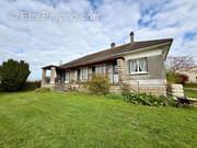 Maison à SAINTE-GENEVIEVE