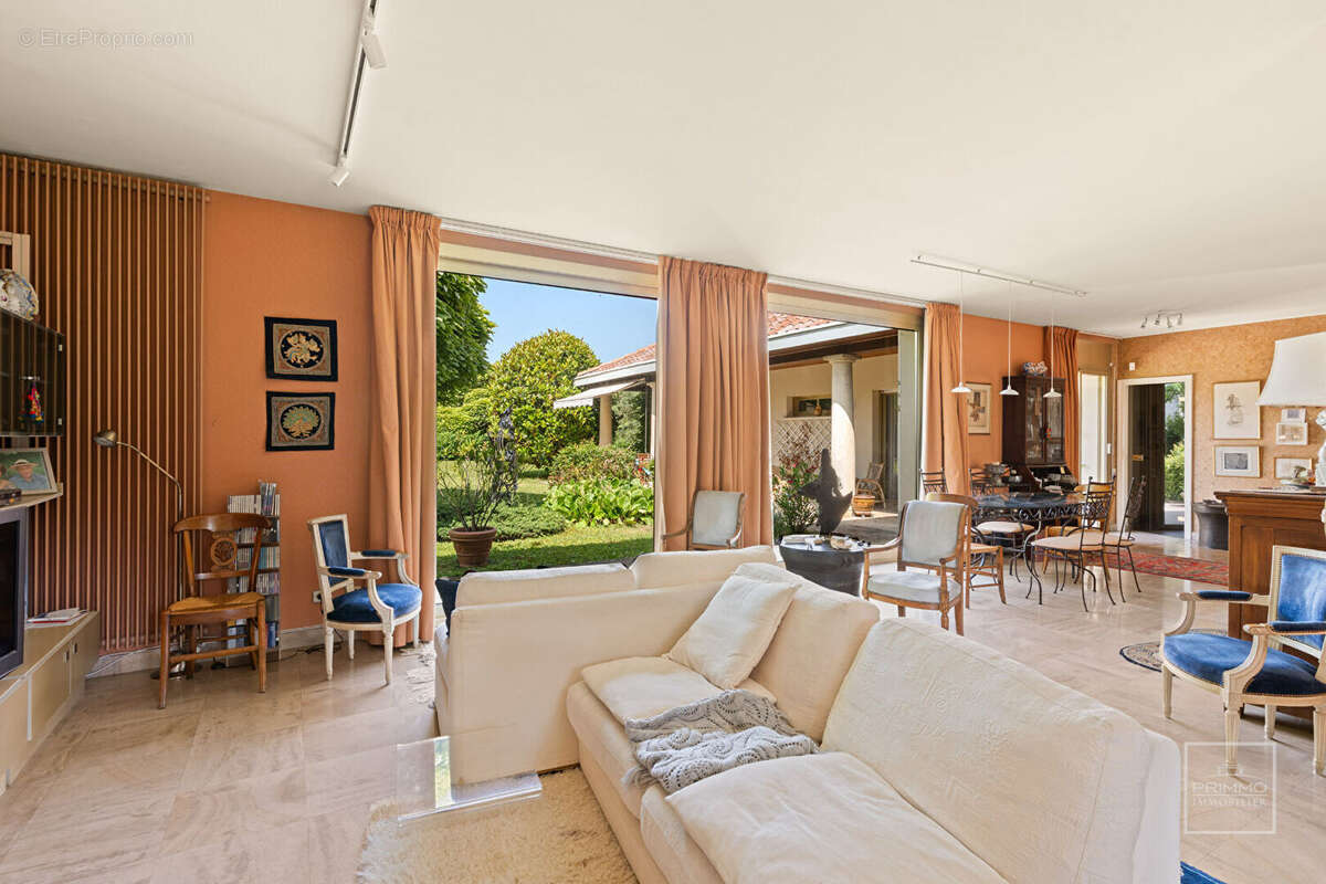 Maison à SAINT-DIDIER-AU-MONT-D'OR