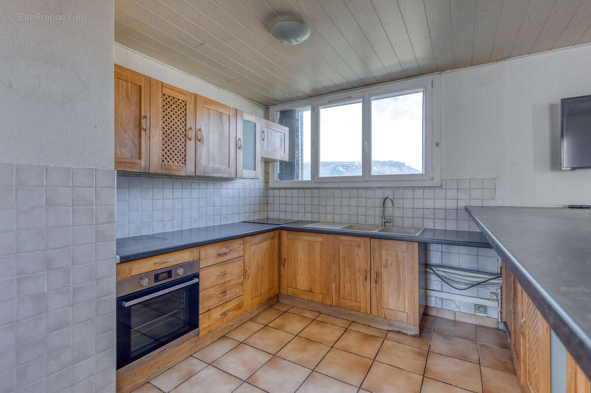 Appartement à SAINT-MARTIN-D&#039;HERES