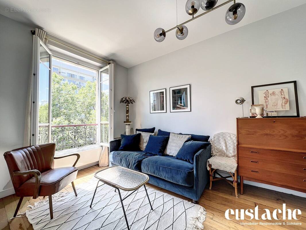 Appartement à PARIS-19E