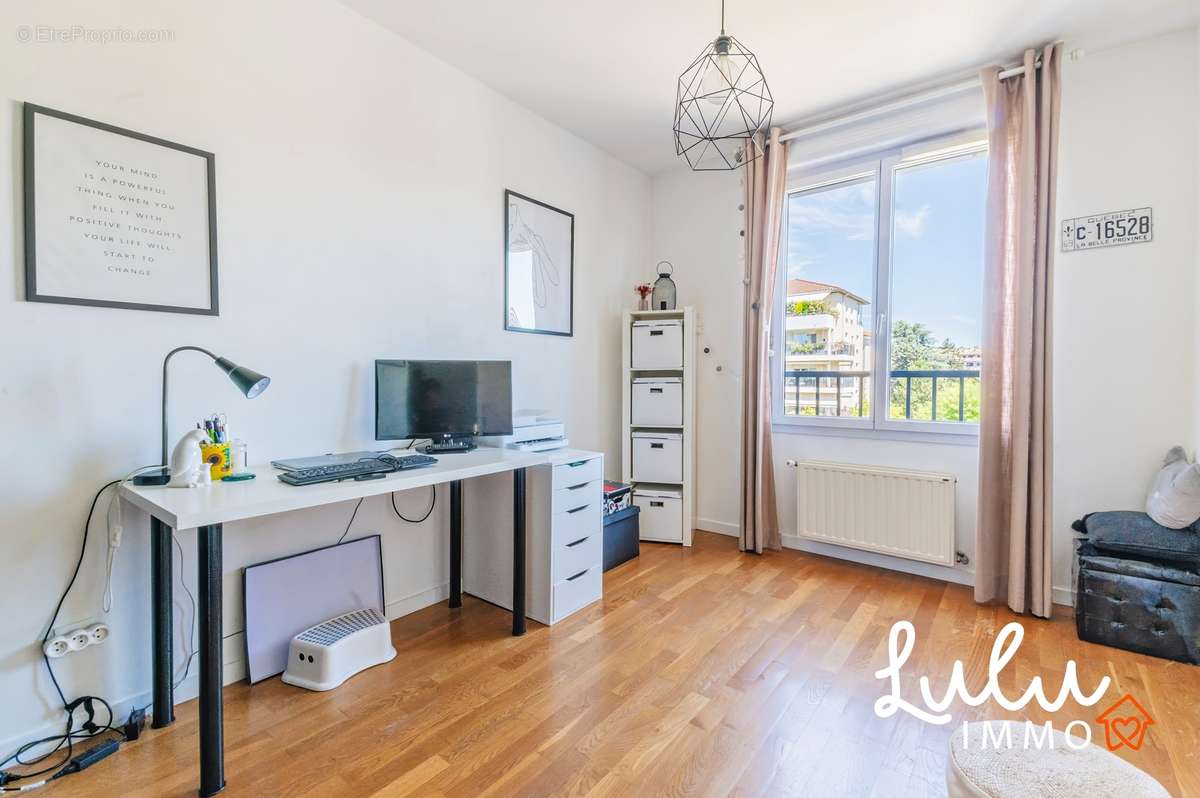 Appartement T3 de 75m2 avec terrasse au calme et box fermé - photo 10