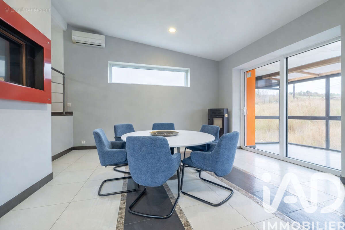 Photo 2 - Maison à LONGUYON