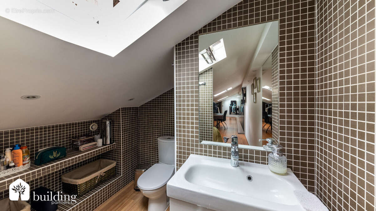 Mairie Levallois-Perret - Maison 5 pièces 212 m² habitables (162 m² Carrez) - photo 8