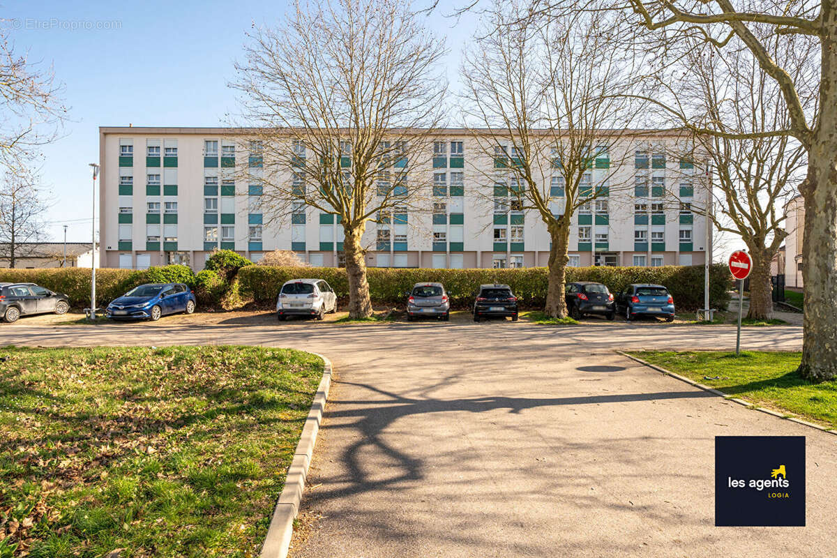 Appartement à ECROUVES
