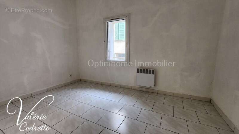 Maison à SOLLIES-TOUCAS