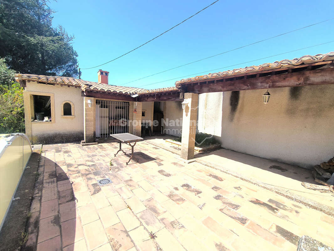 Maison à SERNHAC