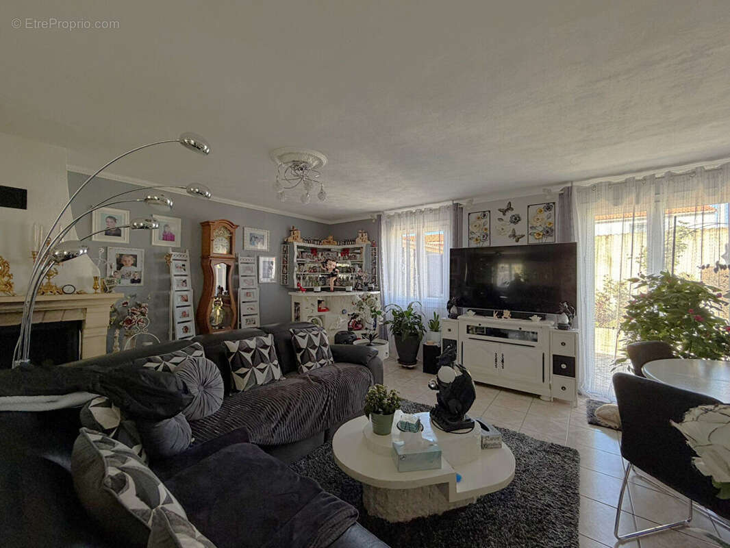 Maison à SAINT-SEBASTIEN-SUR-LOIRE