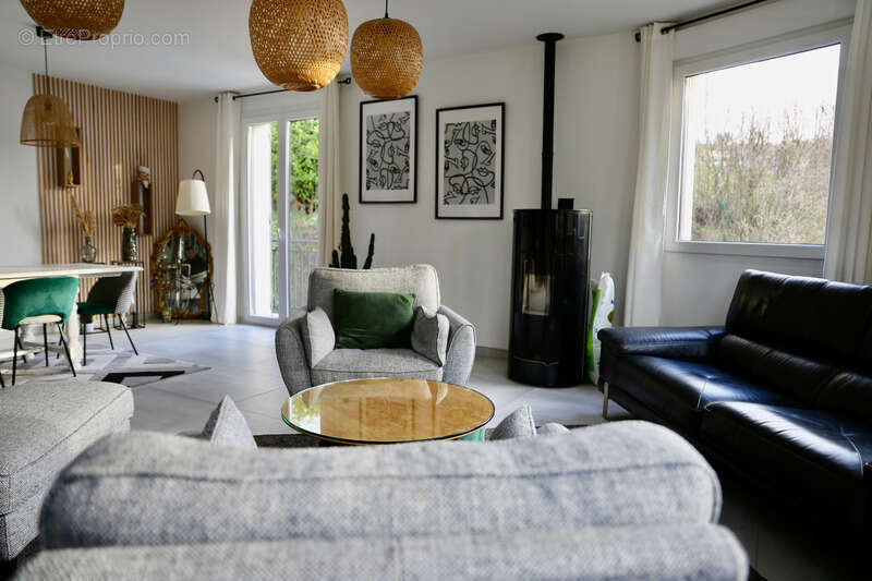 A vendre à Villers-Allerand une maison 160m2 : 5 chambres ; deux studios indepandants 35m2 et 55m2 ; - photo 18