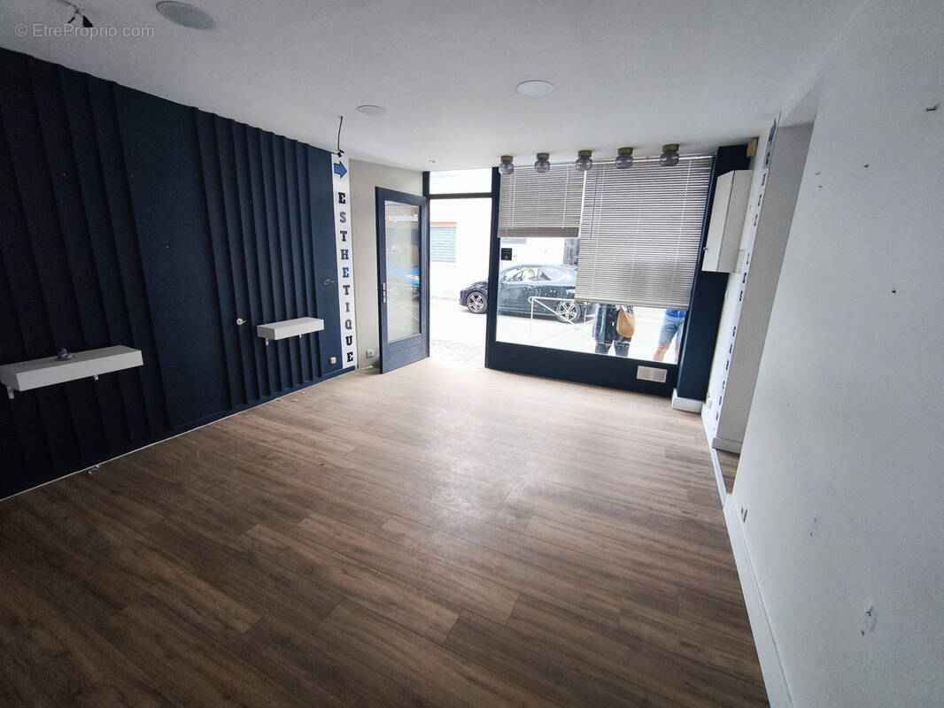 Commerce à LE GRAU-DU-ROI