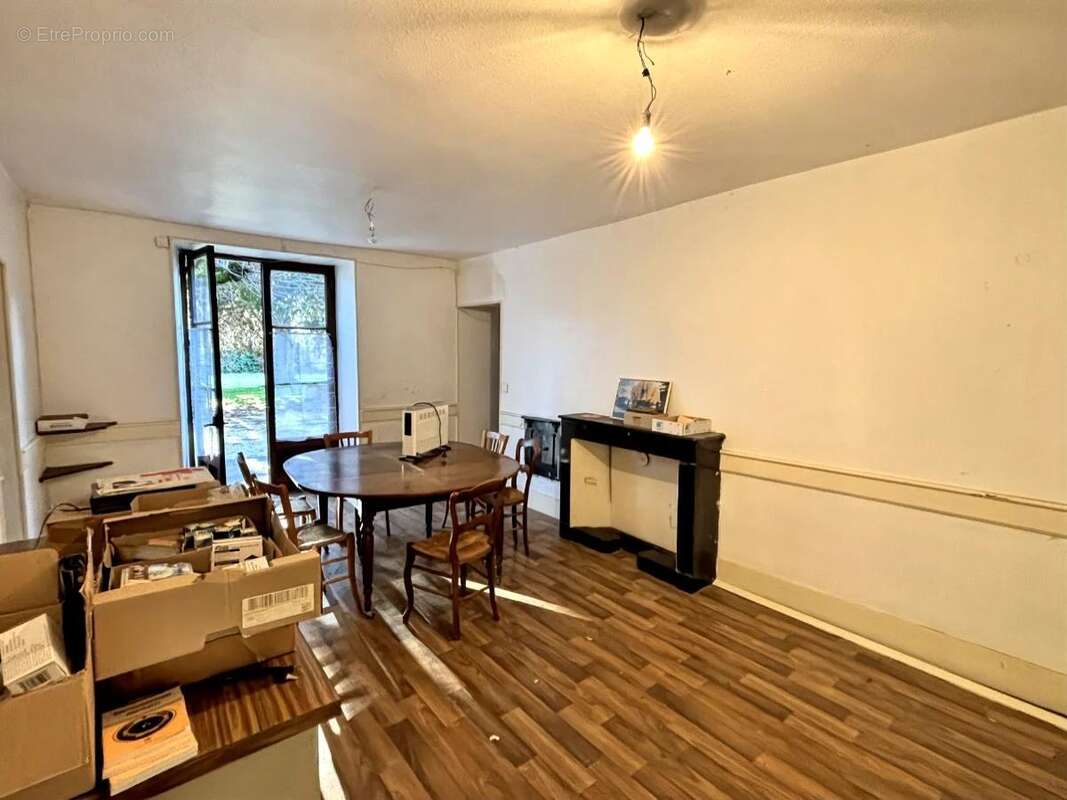 Maison à SAINT-EGREVE