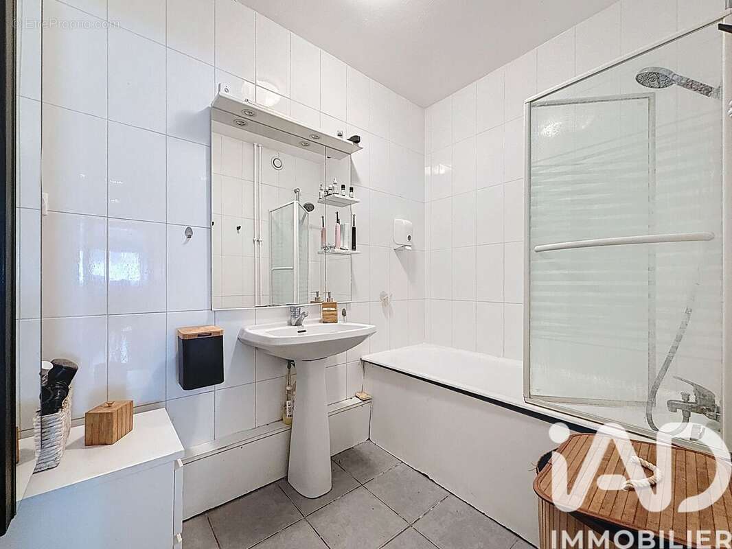 Photo 9 - Appartement à LE COUDRAY-MONTCEAUX