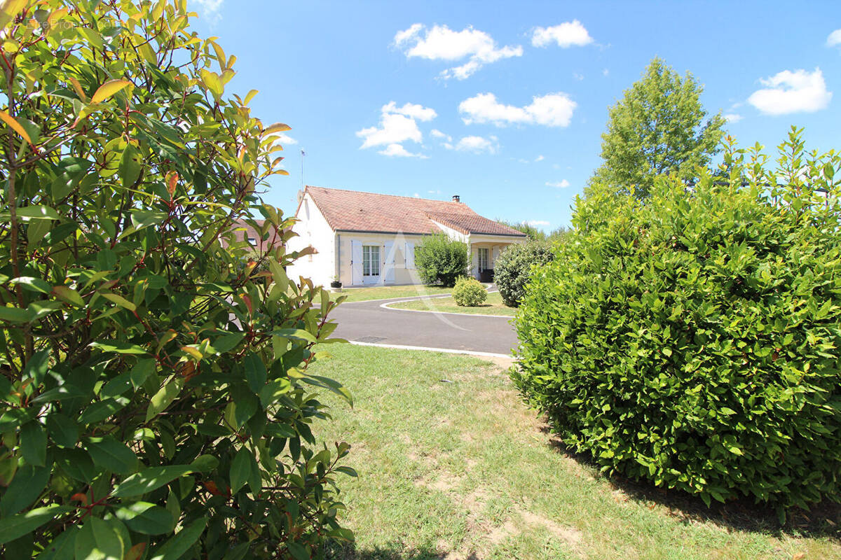 Maison à CORMERAY