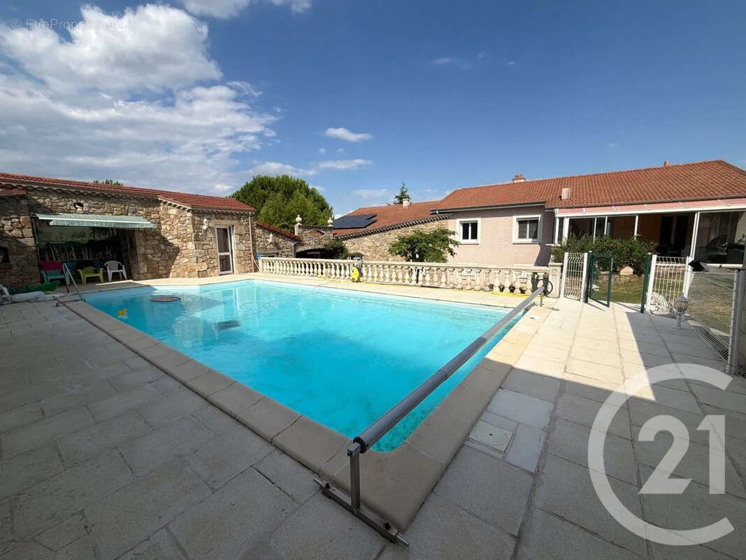 Maison 166 m² à Ardoix  - photo 3