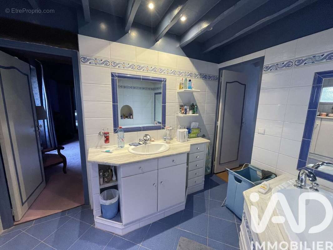 Photo 8 - Maison à VERT-SAINT-DENIS