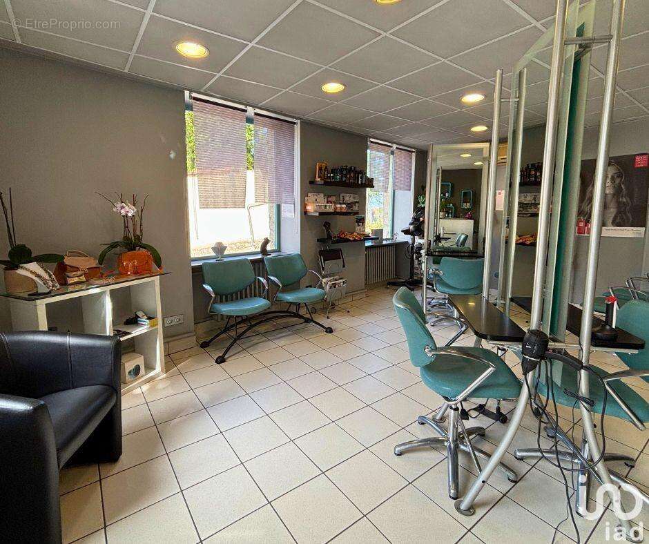 Photo 4 - Commerce à LA FOUILLOUSE