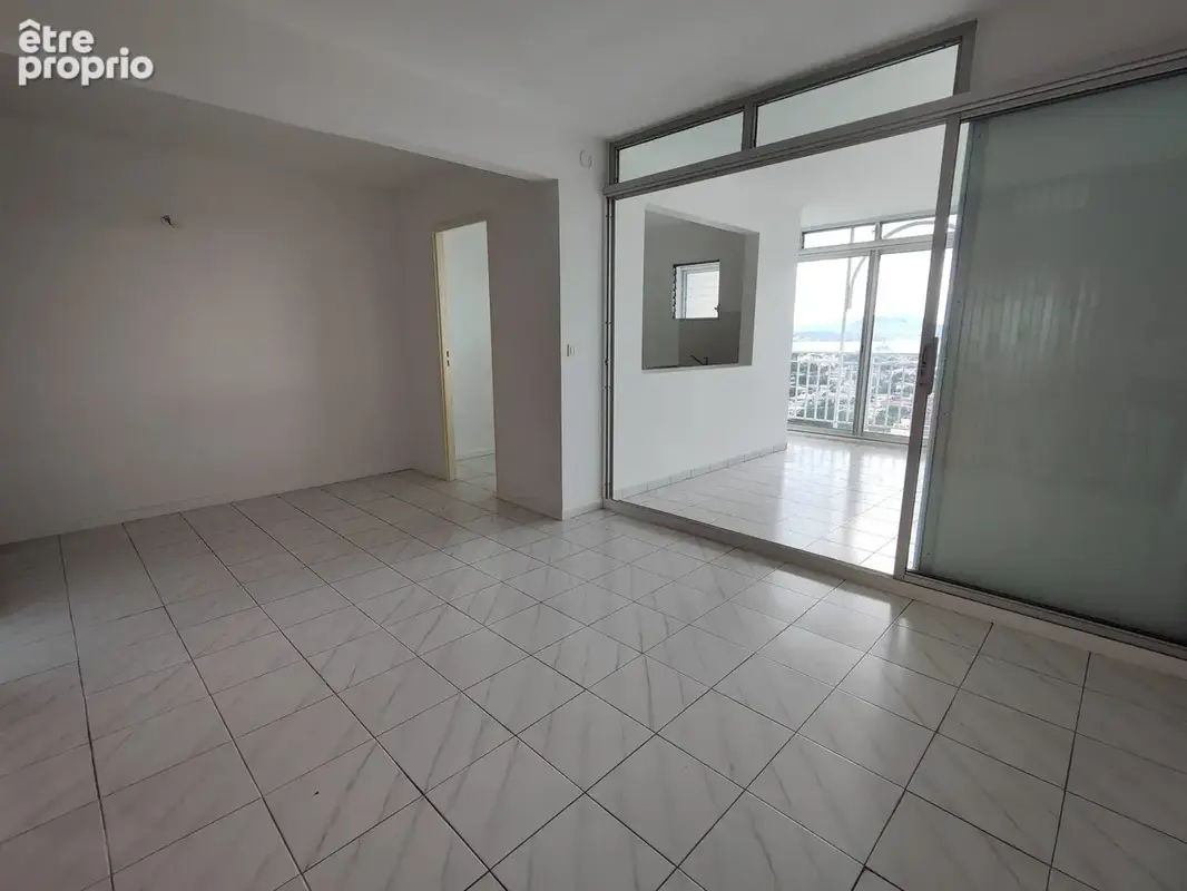 Appartement 2 pièces 50 m² à vendre à Fort-De-France (97200) - photo 4