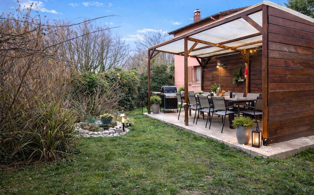 Maison à VAULX-EN-VELIN