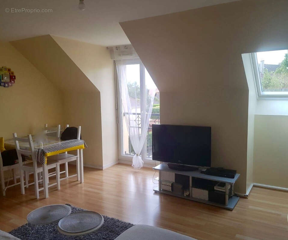 Appartement à MESSY