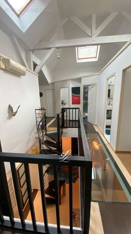 Appartement 220 m² à Le Mans  - photo 36