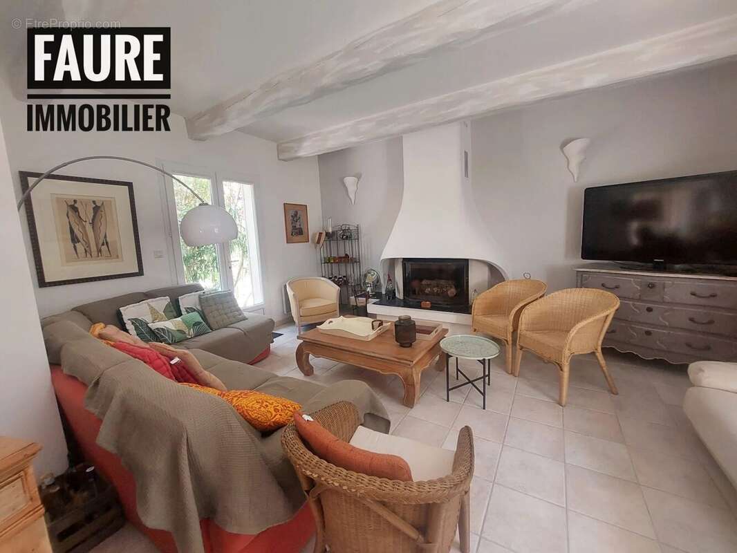 Maison à SAINT-PAUL-TROIS-CHATEAUX