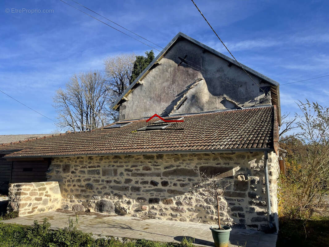 Maison à ROYERE-DE-VASSIVIERE