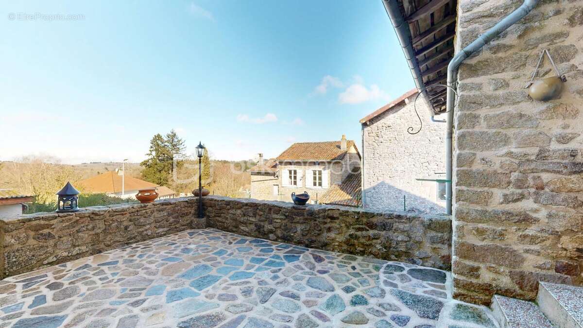 Corps de ferme de Type T6 de 160m² - photo 4