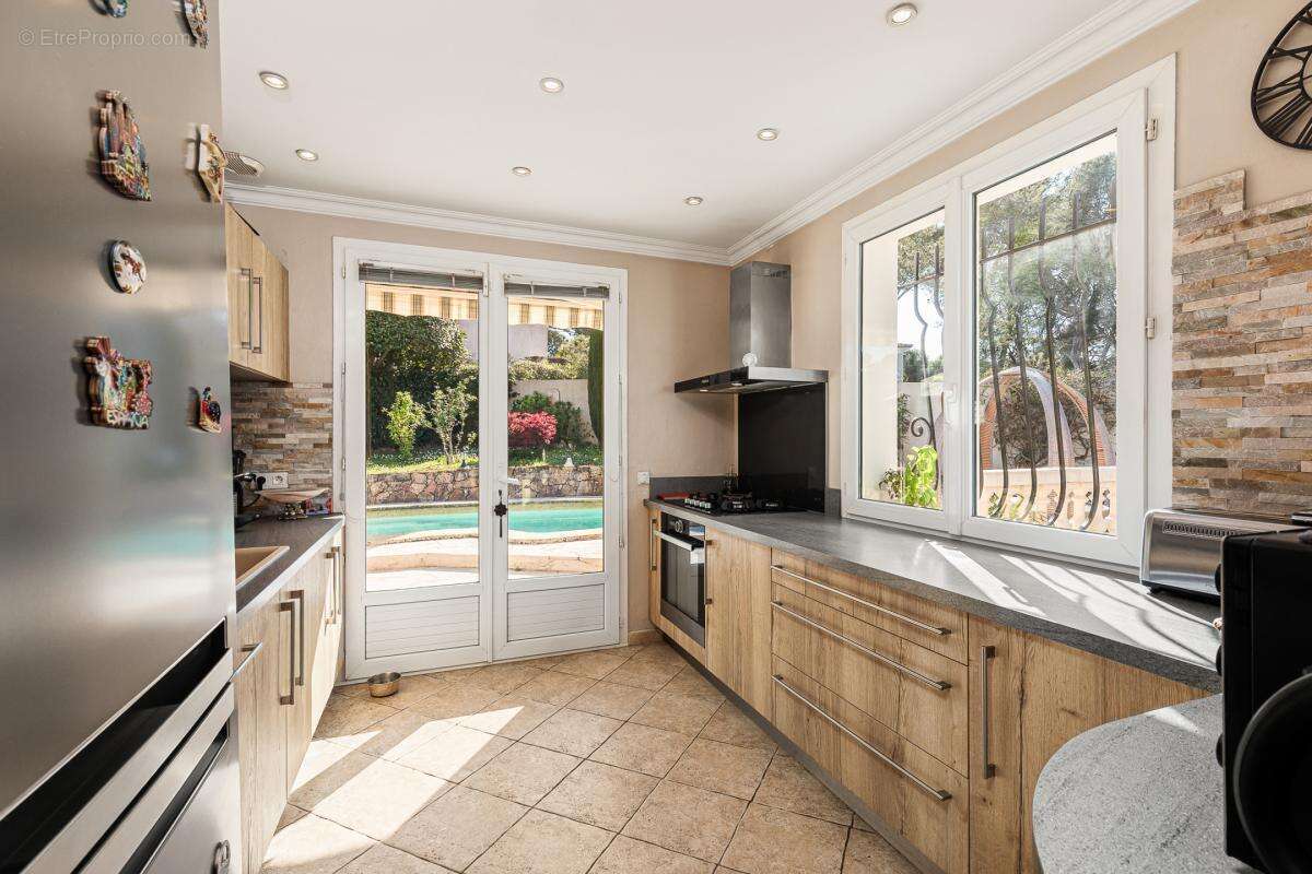 Maison à MOUGINS