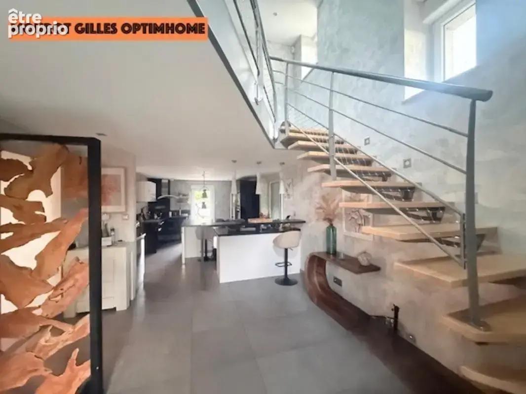 Maison de 194 m² avec piscine et terrain de 1 150 m² à hadol - photo 3