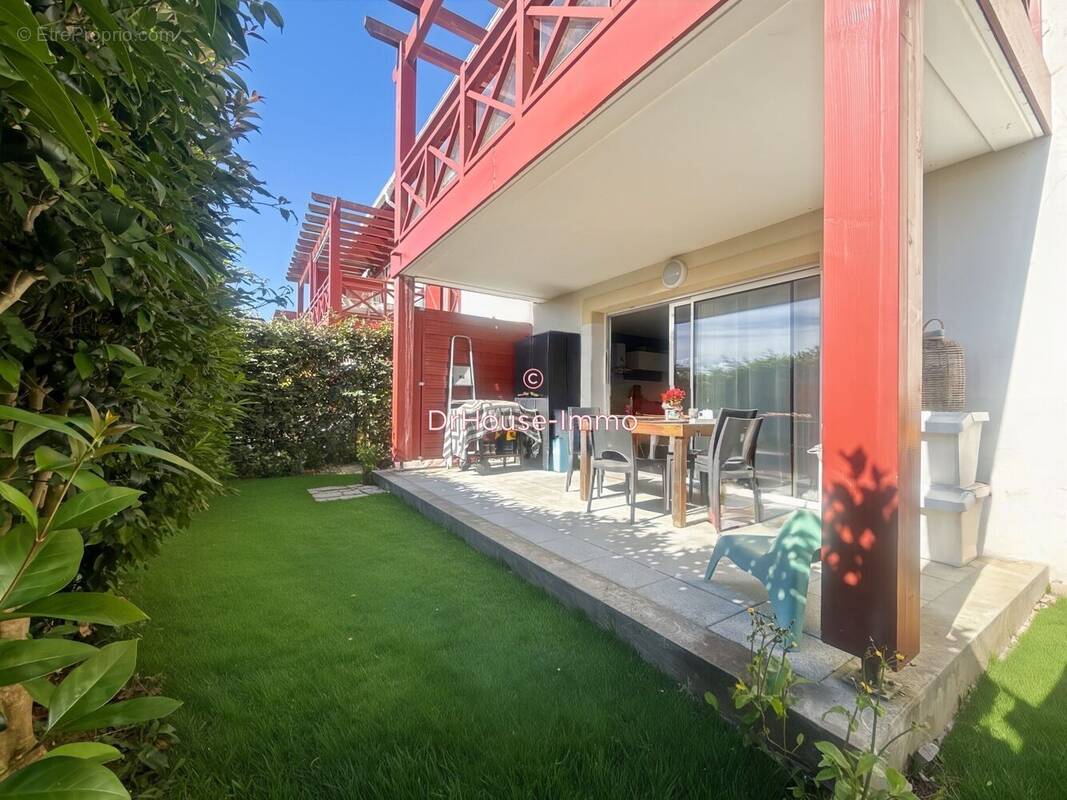 Appartement à USTARITZ
